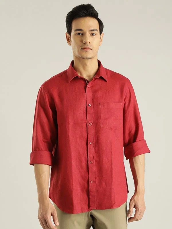 Indian Terrain Men Solid Red Shirt